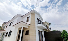 Large 4 bedroom house for sale in Engomi