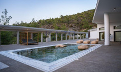 Astonishing luxury six bedroom Louvaras villa with pool 
