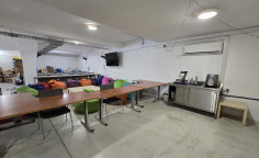 Beautiful commercial for sale in Engomi