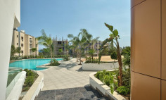 Beautiful three bedroom apartment with pool in Agios Tychonas 