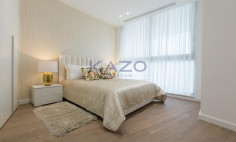 Beautiful three bedroom apartment with pool in Agios Tychonas 