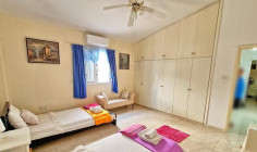 Spacious 4 bedrooms house for sale in Paralimni