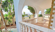 Spacious 4 bedrooms house for sale in Paralimni