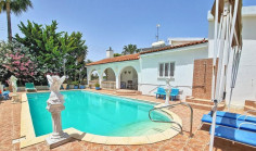 Spacious 4 bedrooms house for sale in Paralimni