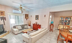 Spacious 4 bedrooms house for sale in Paralimni