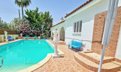 Spacious 4 bedrooms house for sale in Paralimni