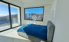 8 bedroom furnished villa with swimming pool to rent in Agios Tychonas
