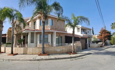 Spacious for bed house for sale in Lakatamia