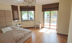 Spacious for bed house for sale in Lakatamia