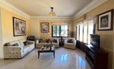 Spacious furnished four plus one bedroom house in tranquil Empa 