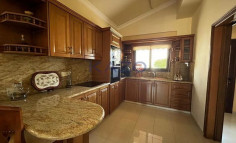 Spacious furnished four plus one bedroom house in tranquil Empa 