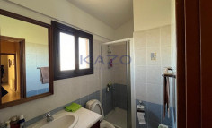Spacious furnished four plus one bedroom house in tranquil Empa 