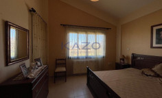 Spacious furnished four plus one bedroom house in tranquil Empa 