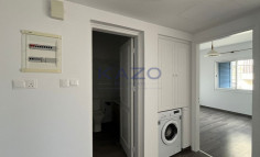 One bedroom apartment with extra room, communal pool in peaceful Tombs Of The Kings 