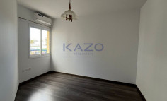 One bedroom apartment with extra room, communal pool in peaceful Tombs Of The Kings 