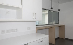 Luxury commercial to rent in Lykabittos
