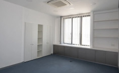 Luxury commercial to rent in Lykabittos