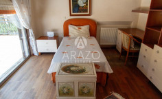 4 bedroom furnished villa with swimming pool for sale in Aradippou