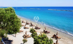 Luxury 2 bed apartment with swimming pool for sale in Germasogeia