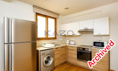 Sea view top floor apartment in foinikoudes area 