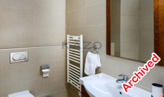 Sea view top floor apartment in foinikoudes area 