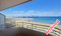 Sea view top floor apartment in foinikoudes area 