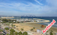 Sea view top floor apartment in foinikoudes area 