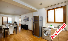 Sea view top floor apartment in foinikoudes area 