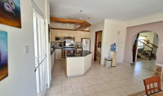 4 bedroom house in Oroklini 4 bedroom house in Oroklini