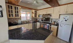 4 bedroom house in Oroklini 4 bedroom house in Oroklini