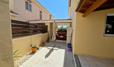 4 bedroom house in Oroklini 4 bedroom house in Oroklini