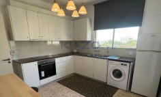 Three bedroom apartment in central petrou pavlou 