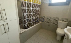 Modern three bedroom apartment in central Mesa Geitonia 