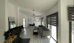 Modern three bedroom apartment in central Mesa Geitonia 