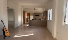 For sale: 5 bedroom house in Sotiros area 