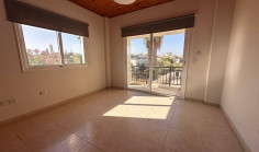 For sale: 5 bedroom house in Sotiros area 