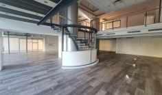 Luxury commercial to rent in Engomi