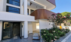 Spacious 2 bedroom apartment to rent in Lykabittos