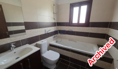 Spacious 4 bedroom house in peaceful Eptagonia 