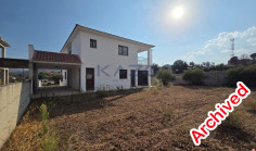 Spacious 4 bedroom house in peaceful Eptagonia 