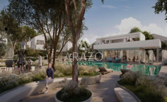 Large 4 bedroom villa with swimming pool for sale in Oroklini