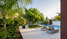 Luxurious fully furnished three bedroom home in quiet Mouttagiaka 