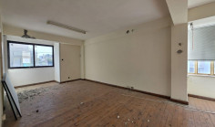 Beautiful commercial to buy in Engomi