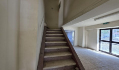 Beautiful commercial to buy in Engomi