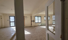 Beautiful commercial to buy in Engomi