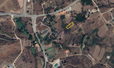 Field for sale 354 m&sup2; in green Eptagonia (landlocked) , Limassol