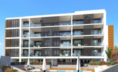 Modern top floor apartment in lively Sotiros area 