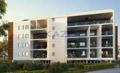 Modern top floor apartment in lively Sotiros area 