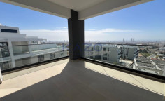 Luxury penthouse in quiet Agios Athanasios with sea view 