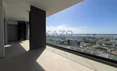 Luxury penthouse in quiet Agios Athanasios with sea view 